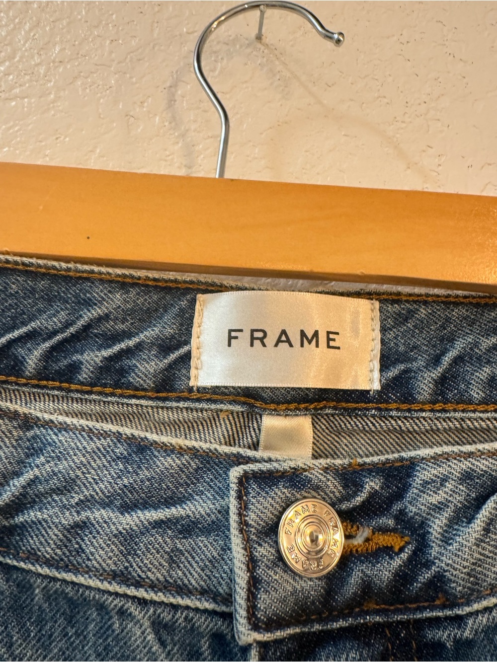 Frame Denim Light Blue Straight-Leg Jeans - Picture 5 of 11